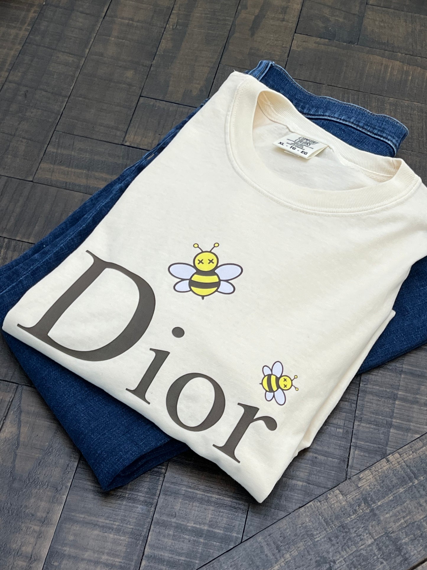 Luxury Bumble bees comfort colors tshirt